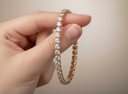 Bracelete Aurora – Joalharia Feminina com Zircónias Cúbicas e Design Elegante em Cobre Premium